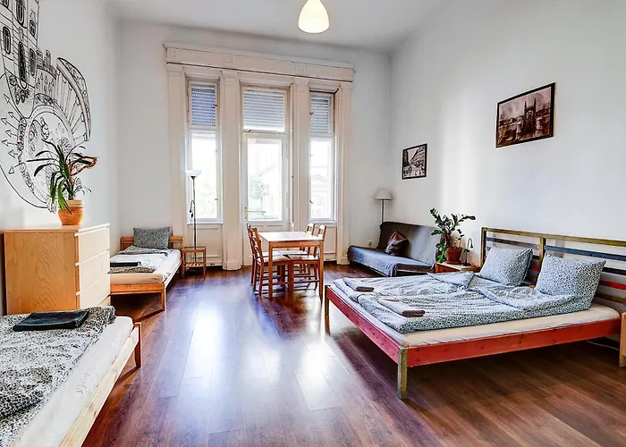 Pal'S Hostel And Apartments Budapest