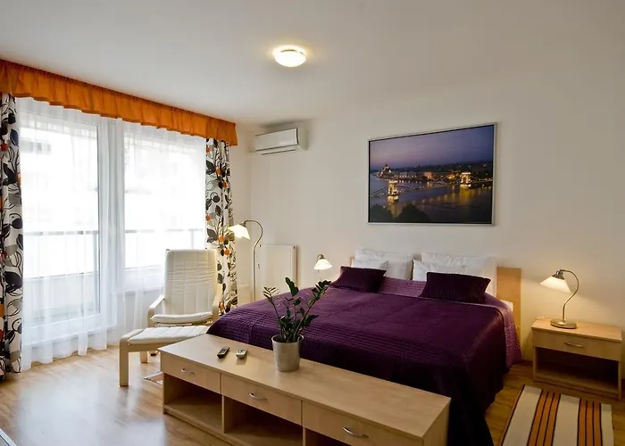 Corvin Lux Aparthotel Budapeste