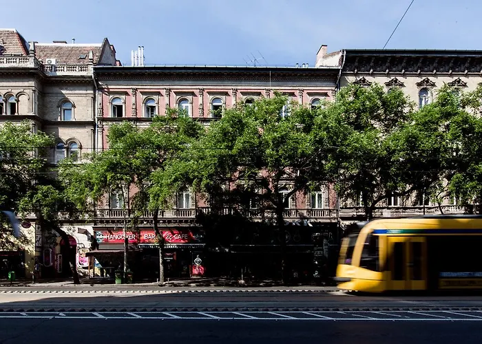 E-52 Apartment In Center Budapeste